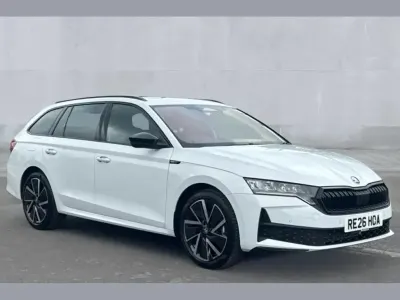 Used Skoda Octavia SportLine 147 HP (108 kW) 2026 White Estate