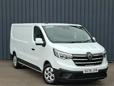 Used Renault Trafic 2024 White MPV