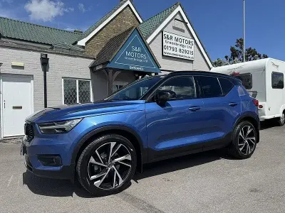 Used Volvo XC40 R-Design 2019 Bursting blue SUV