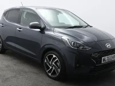 Używany Hyundai i10 Premium 79 KM (58 kW) 2026 Szary Hatchback