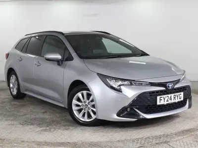 Używany Toyota Corolla 2024 Srebrny Kombi