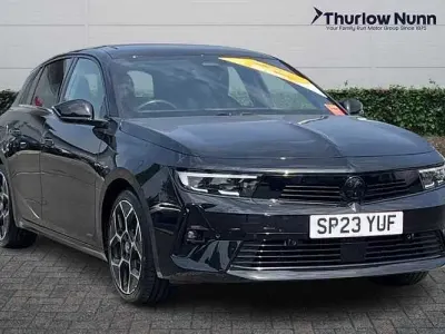 Used Vauxhall Astra Ultimate 131 HP (96 kW) 2023 Black Hatchback