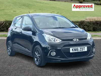 Usado Hyundai i10 Premium 83 HP (61 kW) 2016 Preto Citadino