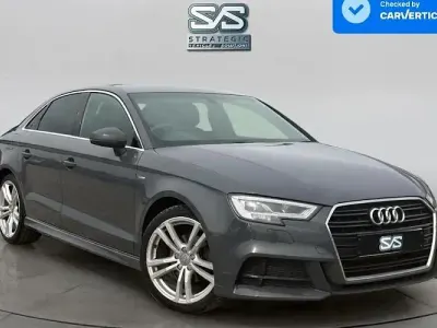 Używany Audi A3 S-Line 150 KM (110 kW) 2018 Szary Sedan/Limuzyna