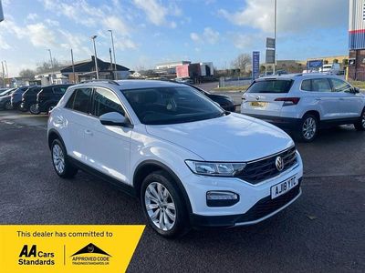 White Used 2018 VW T-Roc SE SUV | £10,995 (Fair price)