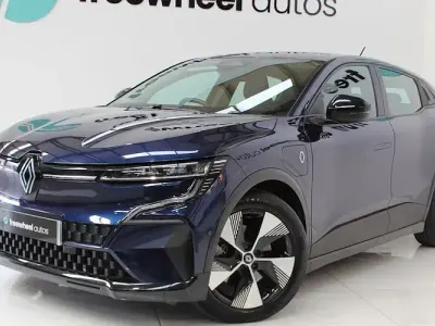 Used Renault Megane E-Tech Equilibre 160 kW (218 HP) 2022 Blue Hatchback
