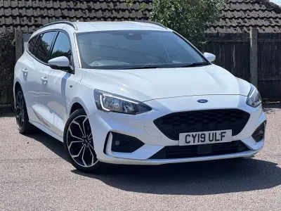 Used Ford Focus ST-Line X 182 HP (133 kW) 2019 White Estate