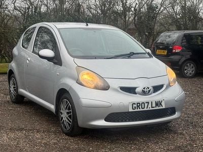 Used Toyota Aygo 54 HP (39 kW) 2007 Silver Hatchback