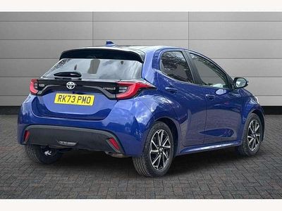 Second-hand Toyota Yaris Hybrid Design 116 CP (85 kW) 2023 Albastru Hatchback