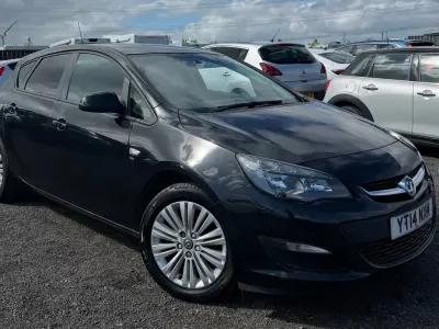 Used Vauxhall Astra 2014 Black Hatchback