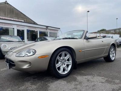 Jaguar XK8