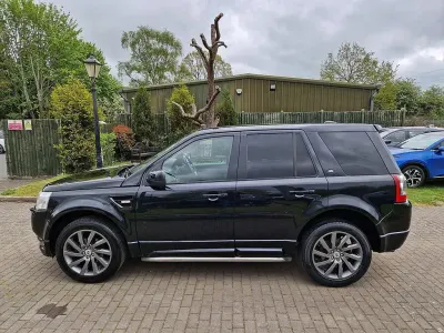 Begagnad Land Rover Freelander 2 190 HK (139 kW) 2011 Svart SUV