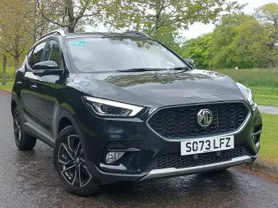 Usado MG ZS Exclusive 106 HP (77 kW) 2024 Preto SUV