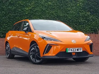 Used MG MG4 EV Trophy 149 kW (203 HP) 2023 Orange Hatchback