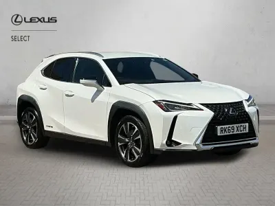 Used Lexus UX 250h 2019 White SUV