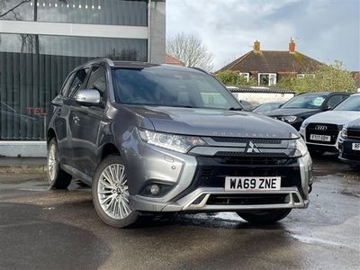 used Mitsubishi Outlander 2.4h TwinMotor 13.8kWh Dynamic Safety CVT 4WD Euro 6 (s/s) 5dr