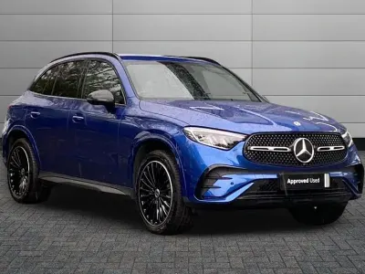 Used Mercedes GLC300 Urban 309 HP (227 kW) 2025 Blue SUV