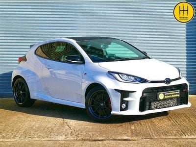 White Used 2021 Toyota Yaris Hatchback | £29,995 (Fair price)