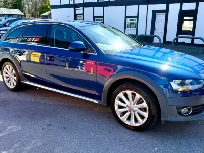 Usado Audi A4 Allroad 177 HP (130 kW) 2013 Azul Carrinha