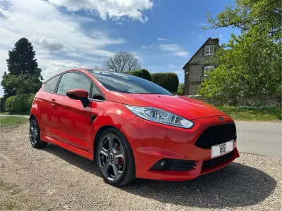 Used Ford Fiesta ST 2015 Orange Hatchback
