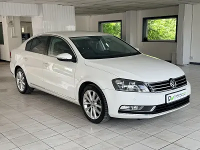 Used VW Passat Executive 105 HP (77 kW) 2014 White Sedan