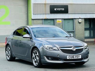 Second-hand Vauxhall Insignia SRi 2016 Gri Hatchback