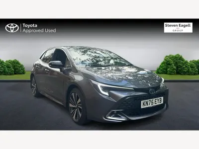 Używany Toyota Corolla Design 140 KM (102 kW) 2025 Szary Hatchback