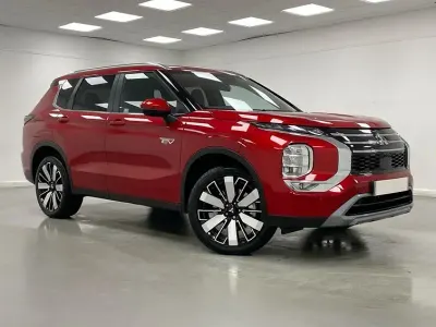 New Mitsubishi Outlander P-HEV 2026 Estate