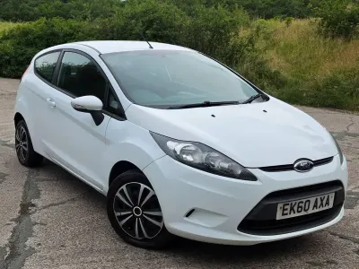 Used Ford Fiesta 2010 White Hatchback