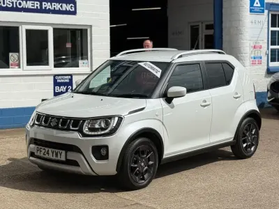 Używany Suzuki Ignis SZ-T 83 KM (61 kW) 2024 Biały SUV