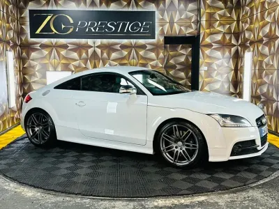 Begagnad Audi TTS Black Edition 272 HK (200 kW) 2012 Vit Sportkupé
