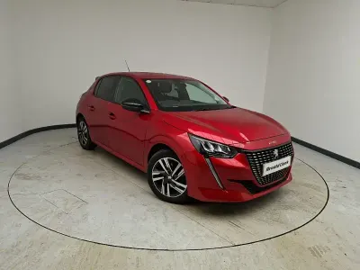 Used Peugeot 208 Allure+ 100 HP (73 kW) 2023 Red Hatchback