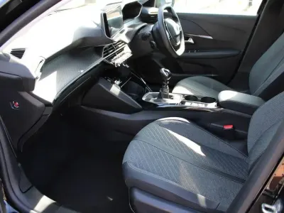 Used Peugeot 208 Allure 99 HP (72 kW) 2025 Black Hatchback