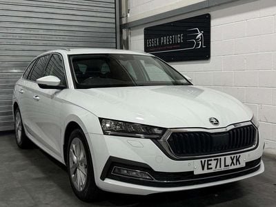 White Used 2022 Skoda Octavia SE L Estate | £11,289 (Good price)