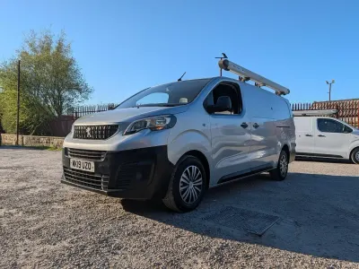 Second-hand Peugeot Expert S 2019 Argintiu Van
