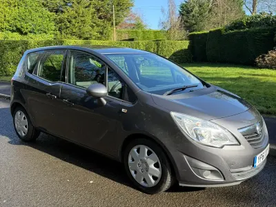 Used Vauxhall Meriva 100 HP (73 kW) 2011 Grey MPV