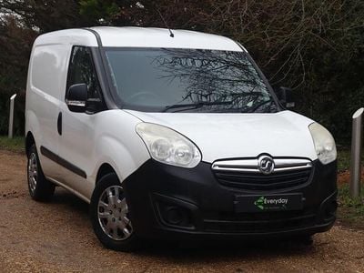 White Used 2014 Vauxhall Combo Van | £1,999 (Fair price)