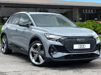Nouă Audi Q4 e-tron Black Edition 150 kW (204 CP) 2026 Gri SUV
