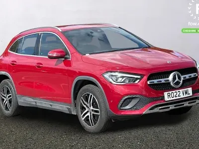 Used Mercedes GLA200 Executive 163 HP (119 kW) 2022 Red SUV