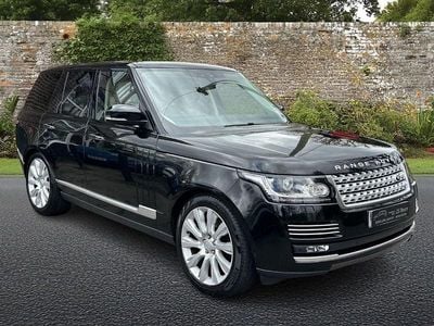 Begagnad Land Rover Range Rover Vogue SE 306 HK (225 kW) 2017 Svart SUV