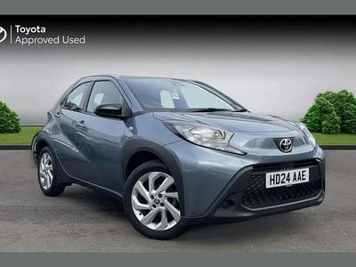 Used Toyota Aygo X PURE 72 HP (52 kW) 2024 Grey SUV