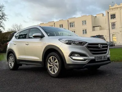 Used Hyundai Tucson SE 132 HP (97 kW) 2016 Silver SUV