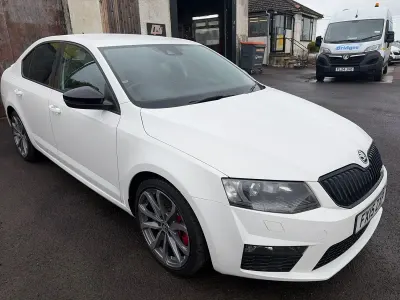 Usado Skoda Octavia vRS 2015 Blanco Familiar