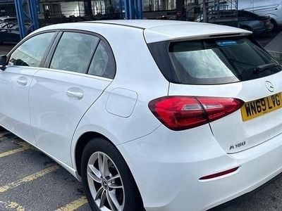 Used Mercedes A180 SE 136 HP (100 kW) 2019 Cirrus white Hatchback