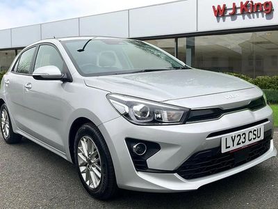 Used Kia Rio 83 HP (61 kW) 2023 Silver Hatchback