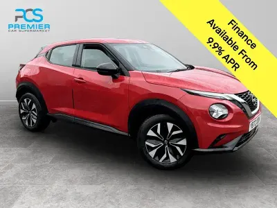 Begagnad Nissan Juke Acenta 114 HK (83 kW) 2023 Röd SUV