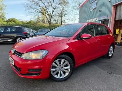 Używany VW Golf VII SE 2013 Czerwony Hatchback