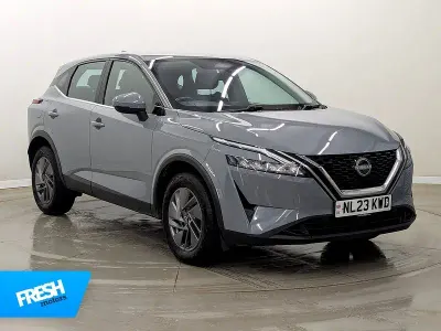 Używany Nissan Qashqai Acenta Premium 140 KM (102 kW) 2023 Szary SUV