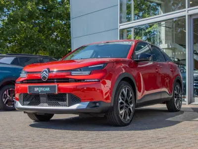 Used Citroën e-C4 113 kW (154 HP) 2025 Red Hatchback