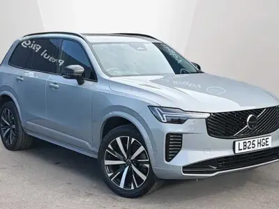 Begagnad Volvo XC90 Plus 250 HK (183 kW) 2025 SUV